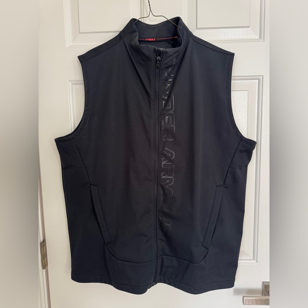 Men’s Sz XL Under Armour Golf Cold Gear Vest Black